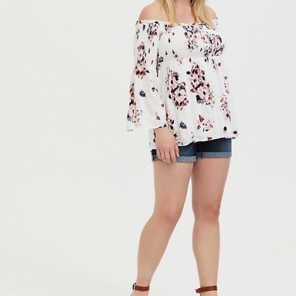 Torrid bell sleeve babydoll top 💞